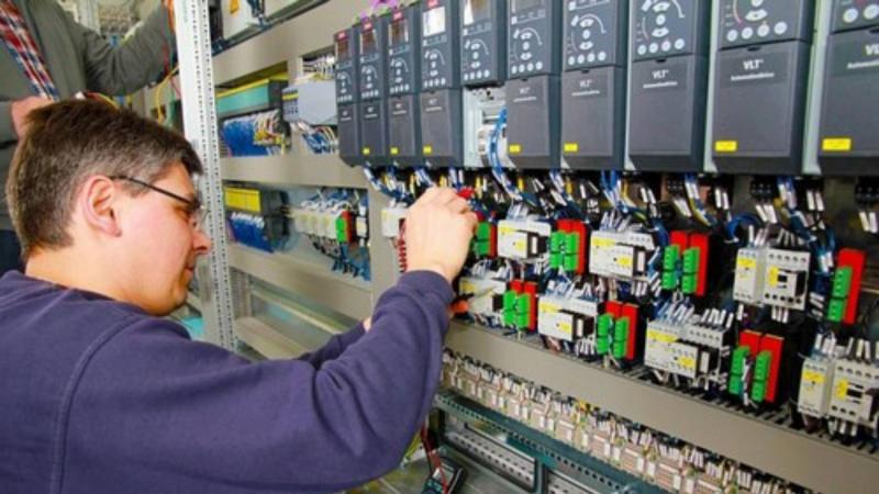 Conserto de IHM é Essencial para a Manutenção Eficiente de Equipamentos